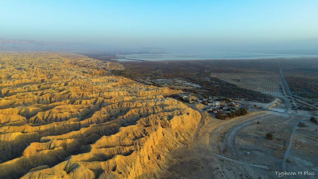 The Lowest Place On Earth B&B Neot HaKikar Eksteriør bilde
